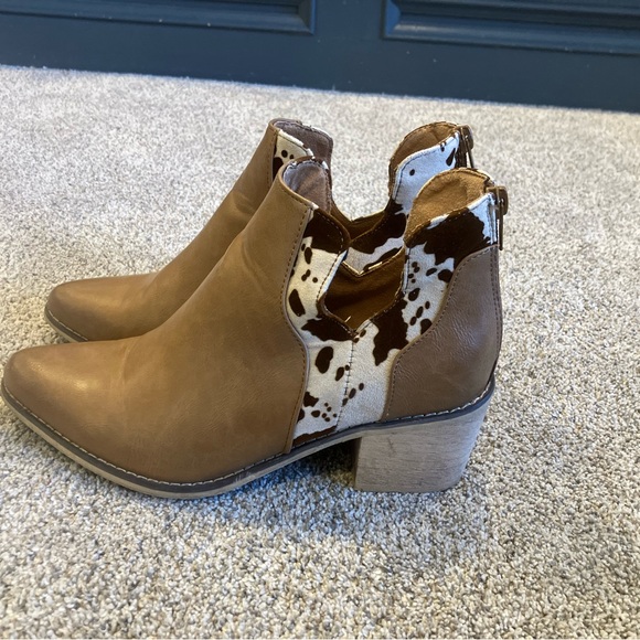 Natural Reflections West Ankle Boots Cow Print Women’s Size 7  Tan Brown - Picture 2 of 12